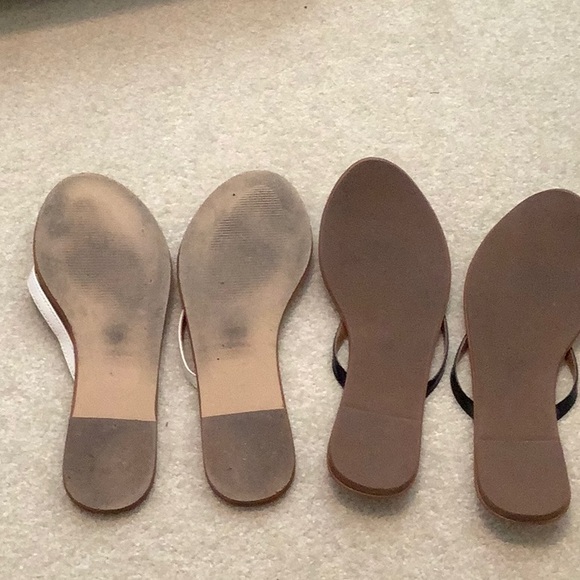 Colin Stuart Flip Flops ~ Two Pairs - Picture 2 of 2